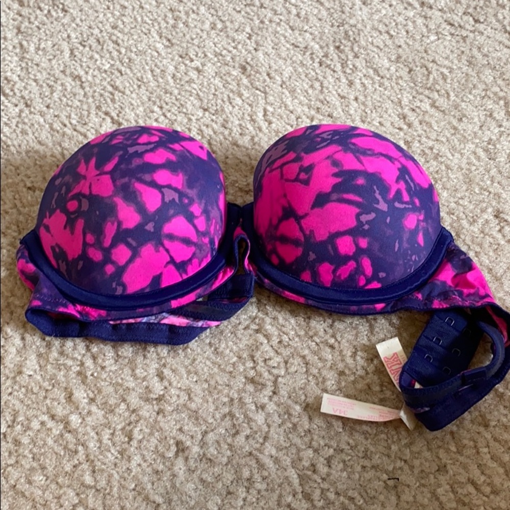 Victoria’s Secret PINK bra
